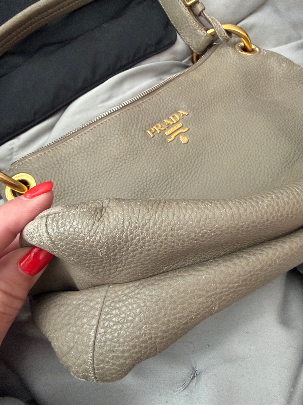 Prada🌟 Olive-Taupe Pebbled Leather Shoulder Bag with Gold Hardware - Picture 12 of 13